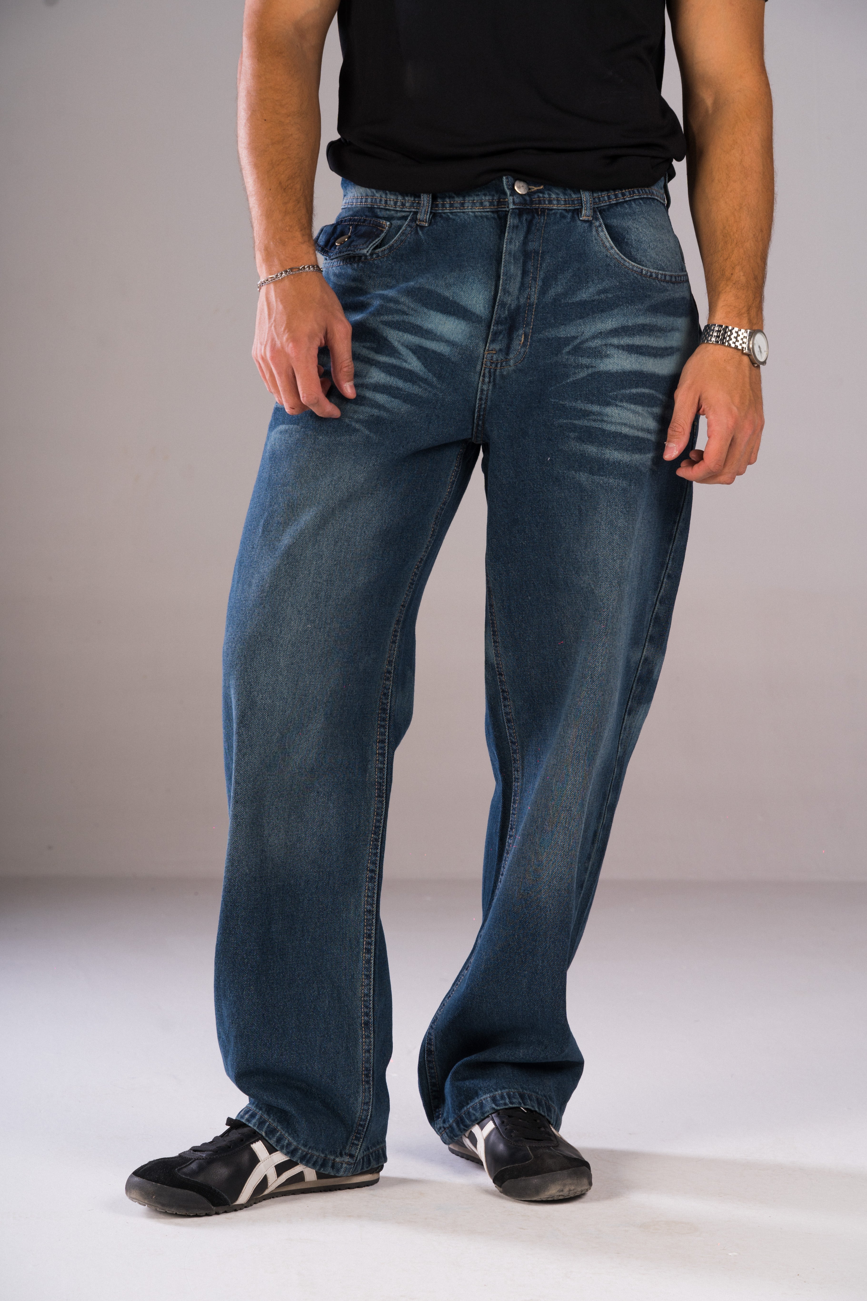 THE BLUE DENIM BRUSH