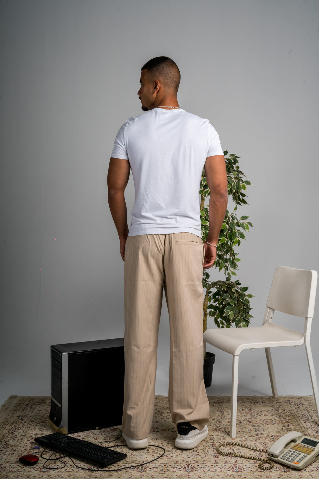 UNISEX PINSTRIPED BEIGE