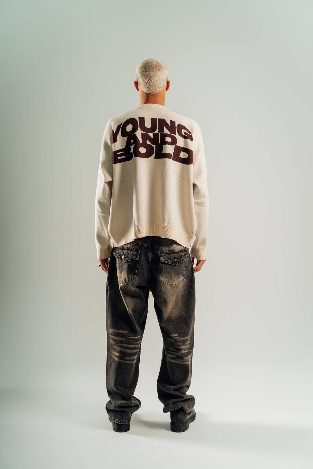 THE BLACK DENIM BRUSH