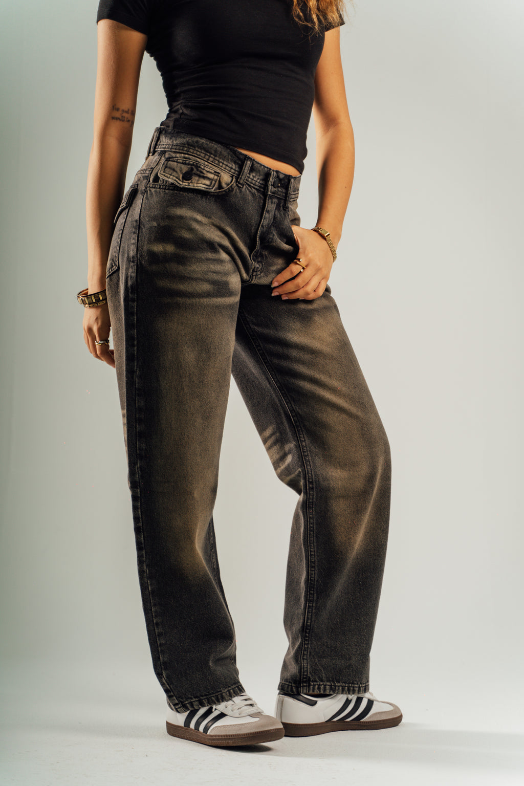 THE BLACK DENIM BRUSH