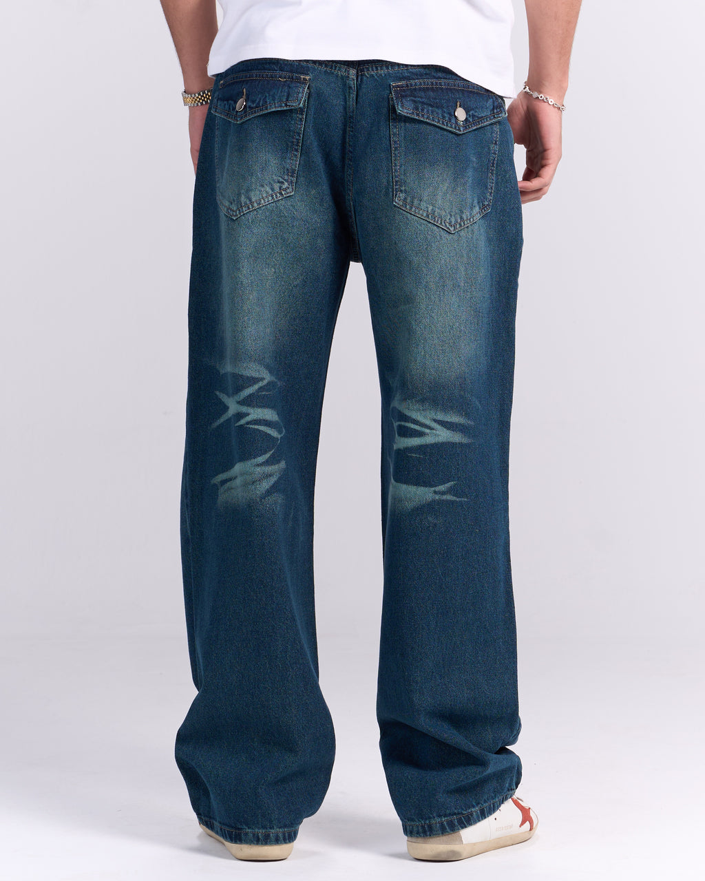 THE BLUE DENIM BRUSH