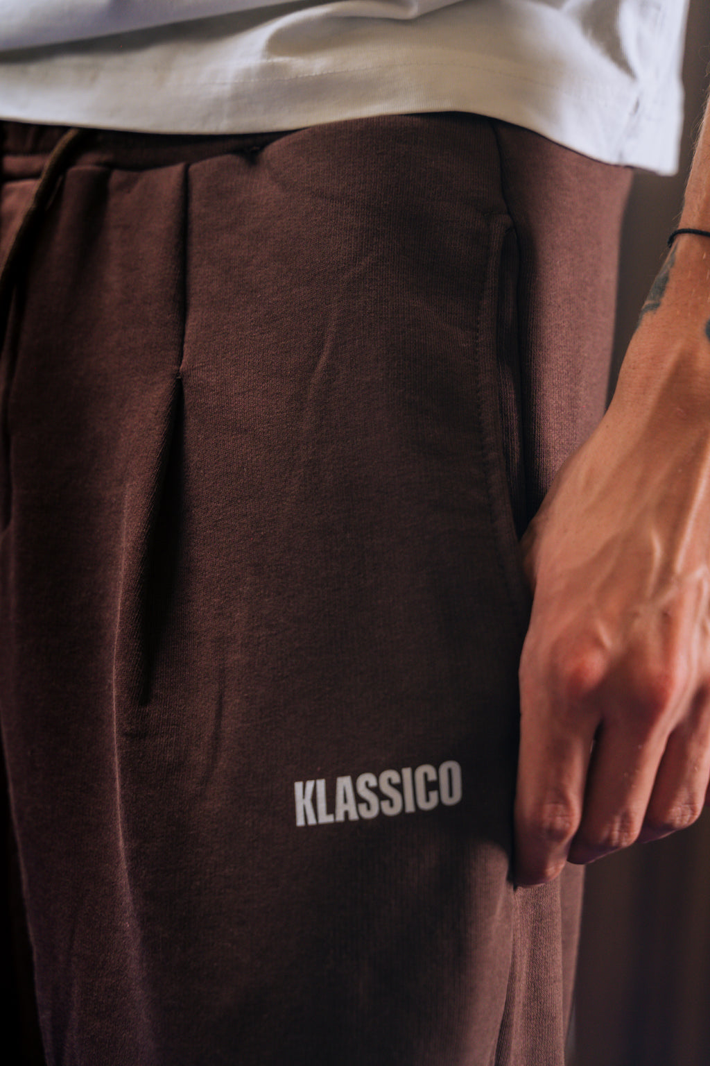 K Basics Sweat Pants - Brown